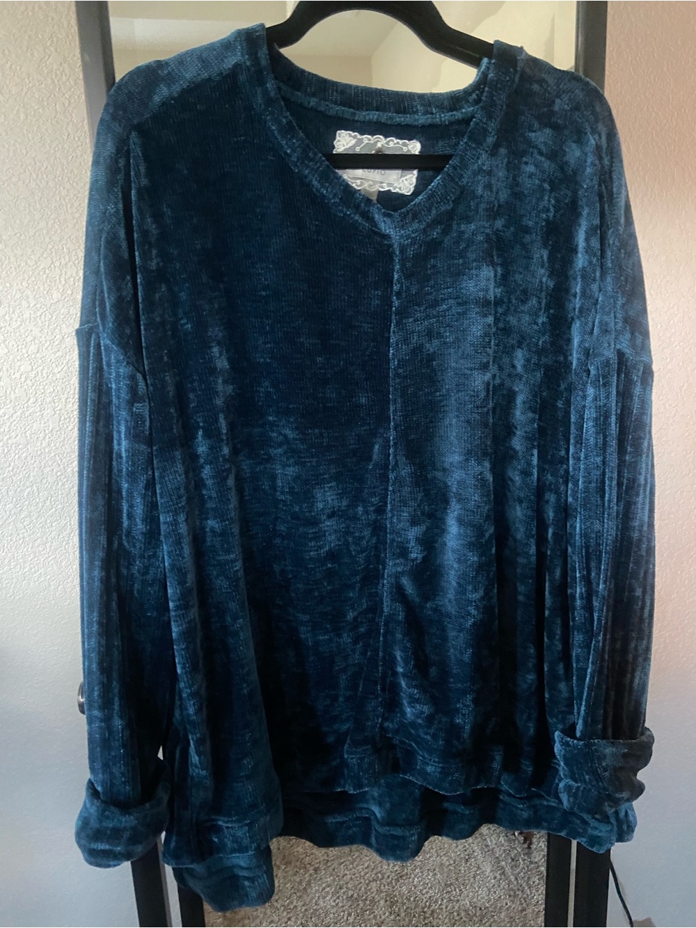 Cupio Deep Teal Velvet V-Neck Pullover